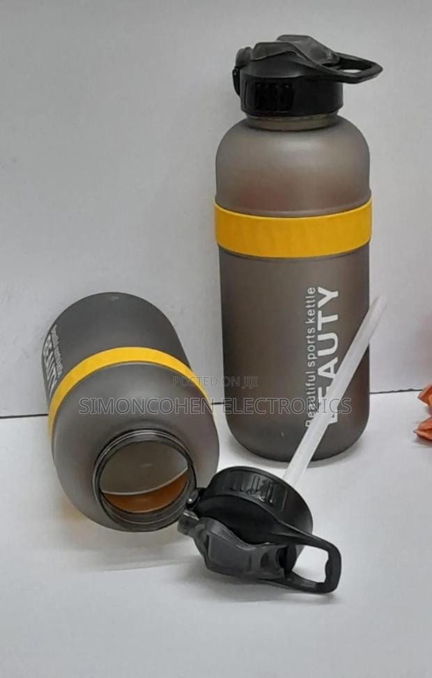 1.5l Beauty Water Bottle - thumbnail 3