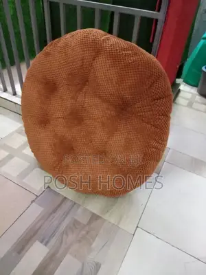 Conedry Floor Pillows Brown
