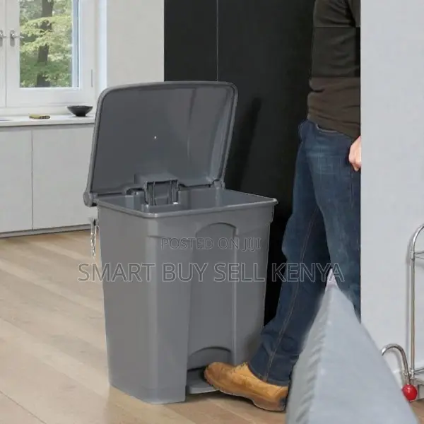 Home Office Hotels 30l Multi-Purpose Hard Plastic Step Pedal Bin