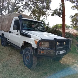 Toyota Land Cruiser 76 Series 2011 White