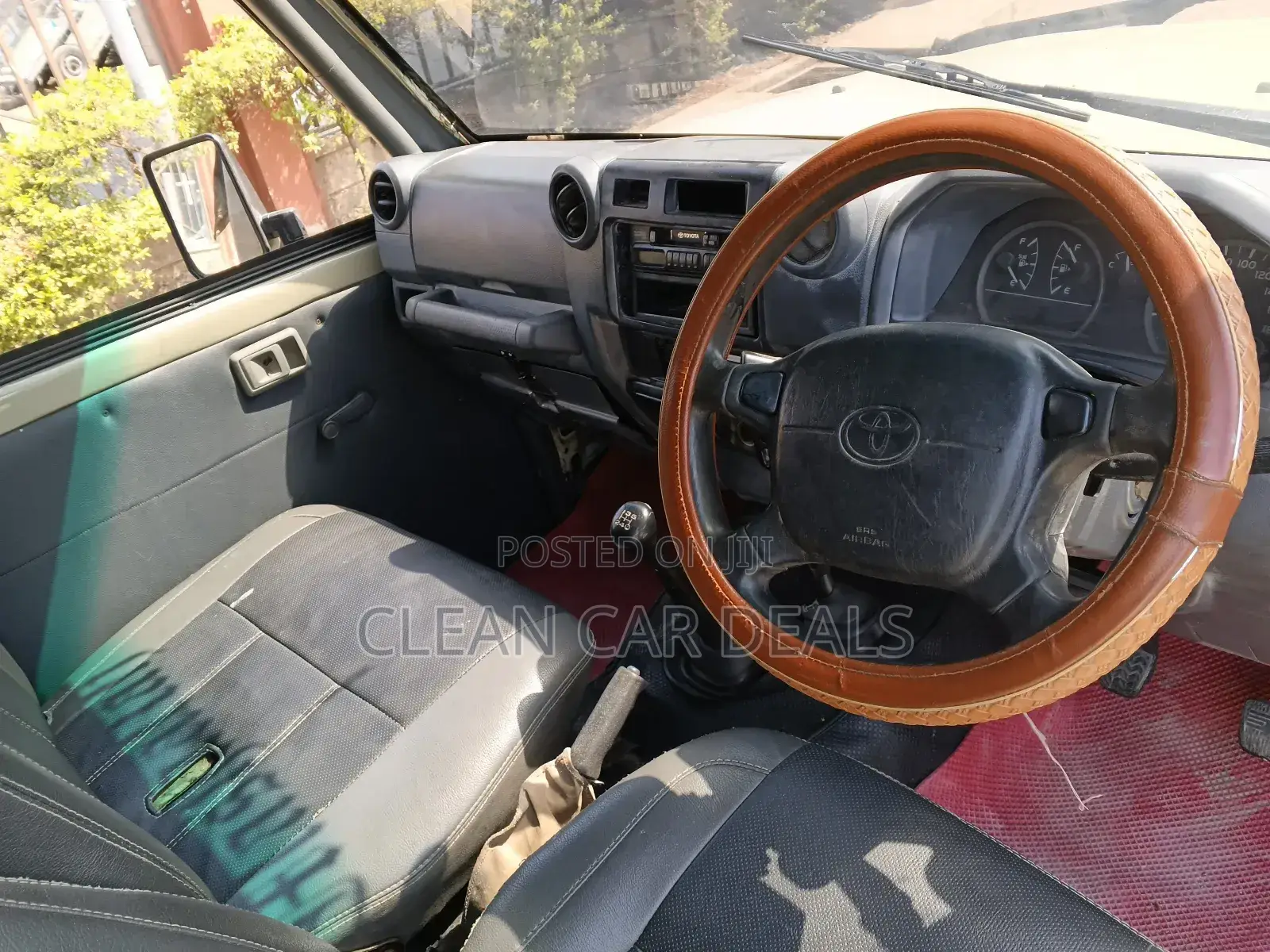 Toyota Land Cruiser 2017 Beige