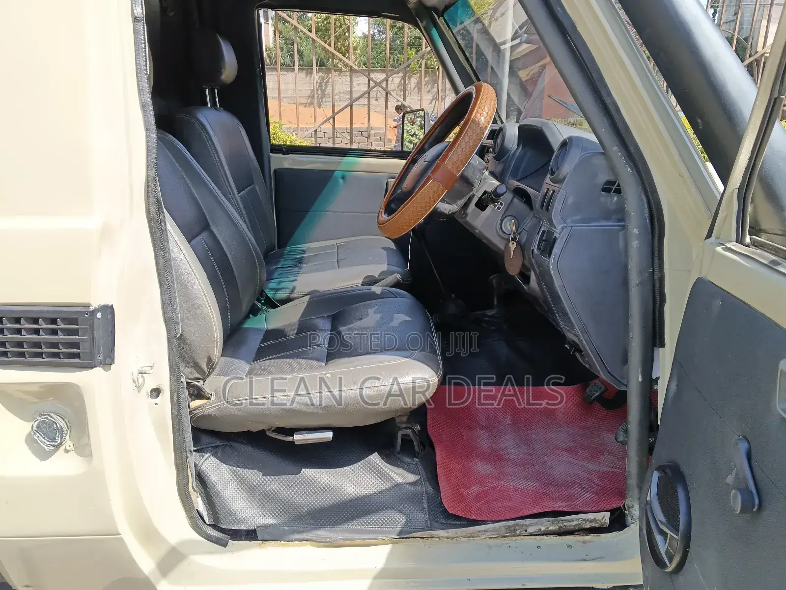 Toyota Land Cruiser 2017 Beige
