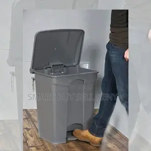 Medical Waste User-Friendly 30l Pedal Bin for Hospitals and Clinics