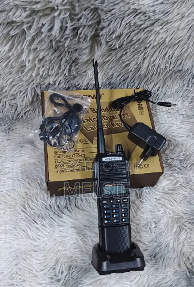 Baofeng Uv-82 Dual-Band Walkie-Talkie Long-Range Uhf/VHF Transceiver