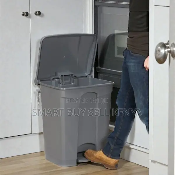 Large Capacity Long Lasting 30l Pedal Waste Bin for Hotels and Clinics