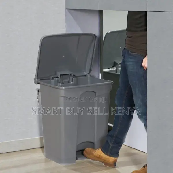 Home Office Hotels 30l Hard Plastic Step Pedal Waste Disposal Dust Bin