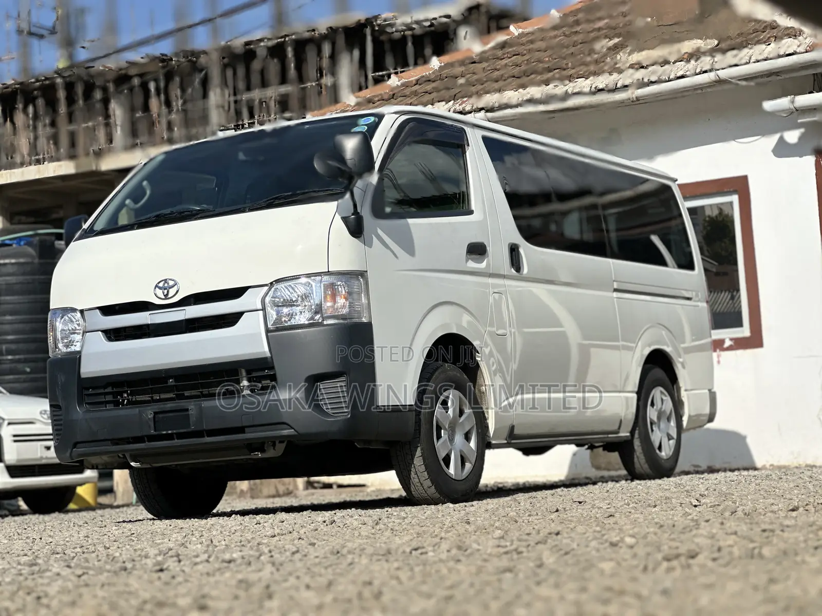 Toyota HiAce 2018 White