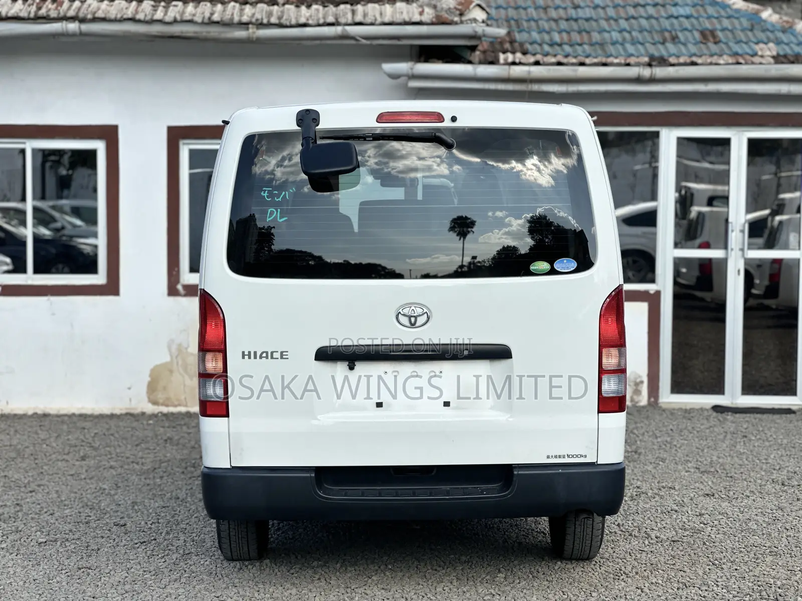 Toyota HiAce 2018 White