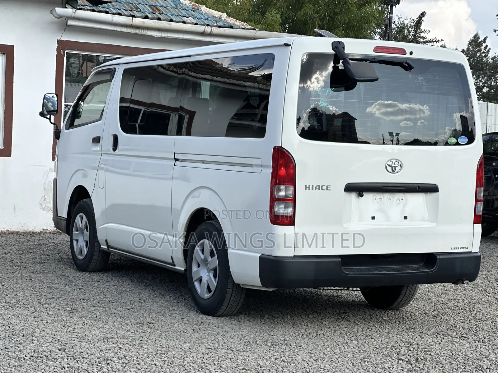 Toyota HiAce 2018 White