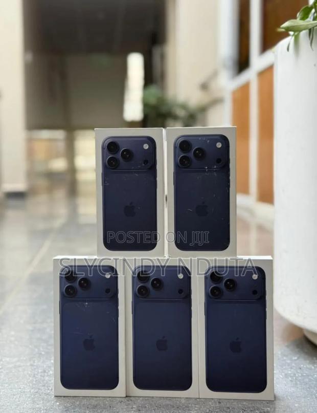 New Apple iPhone 17 Pro 256 GB Blue - main view