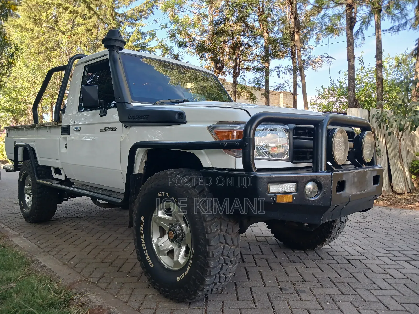 Toyota Land Cruiser 2015 White
