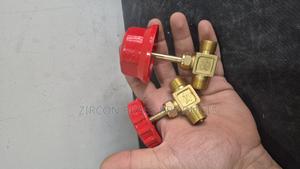 Professional-Grade Brass T Valve - main view