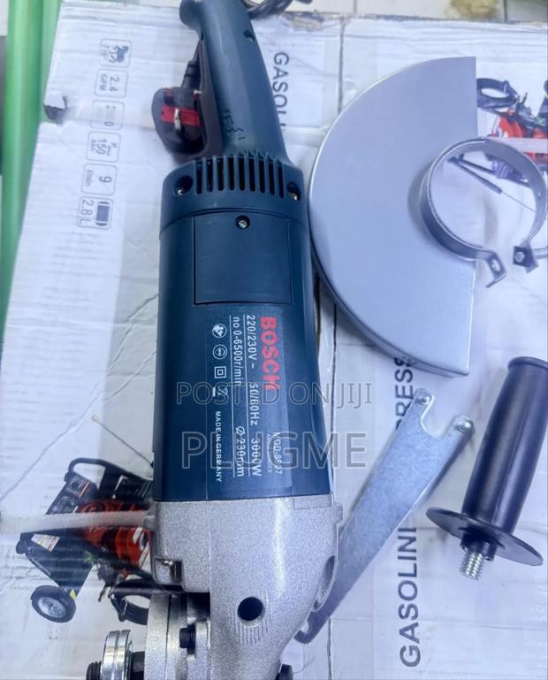 Bosch 9" Angle Grinder With Handle and Guard - thumbnail 2