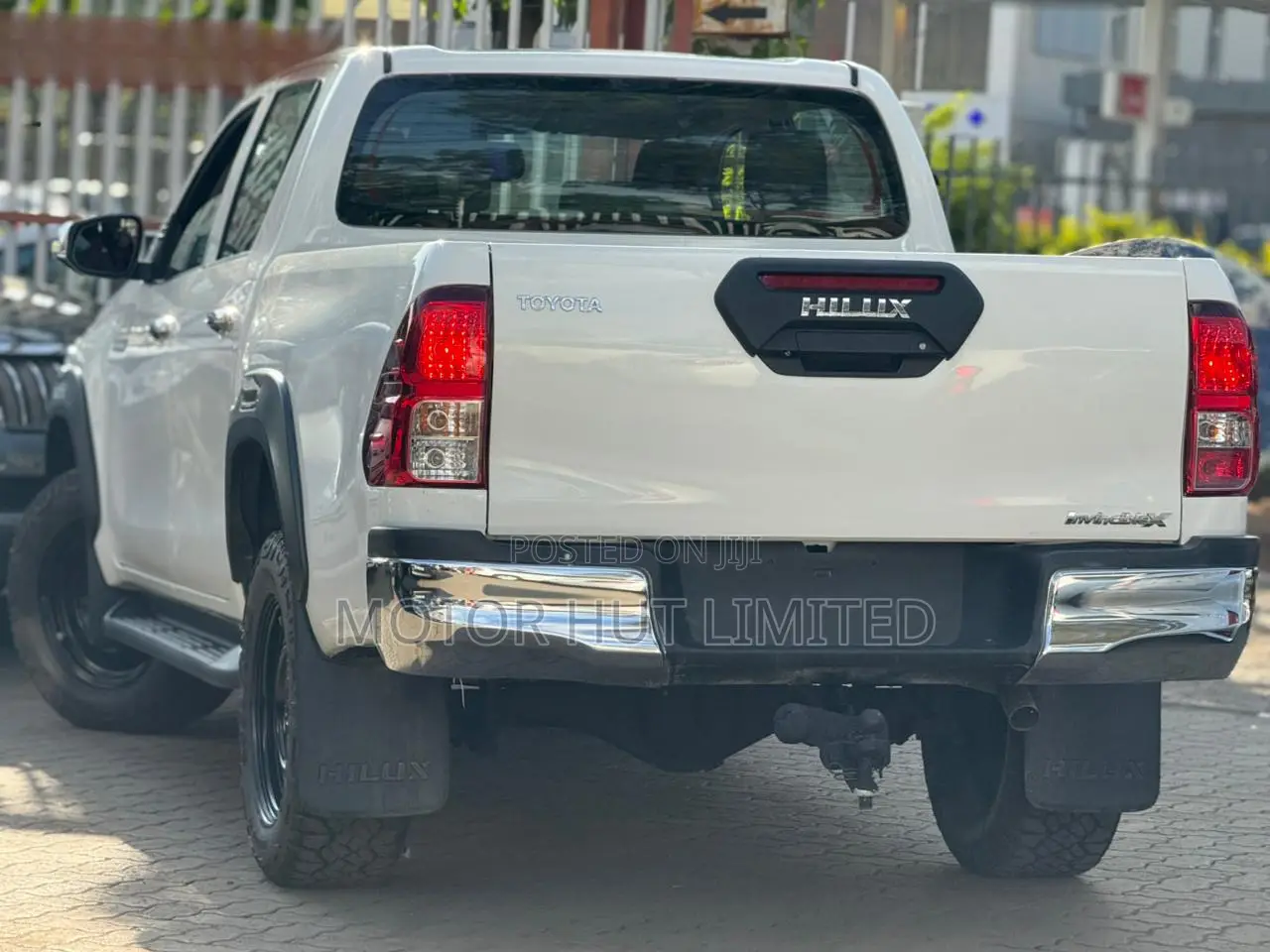 Toyota Hilux Revo Double Cab Deisel 2.4 AWD 2021 White