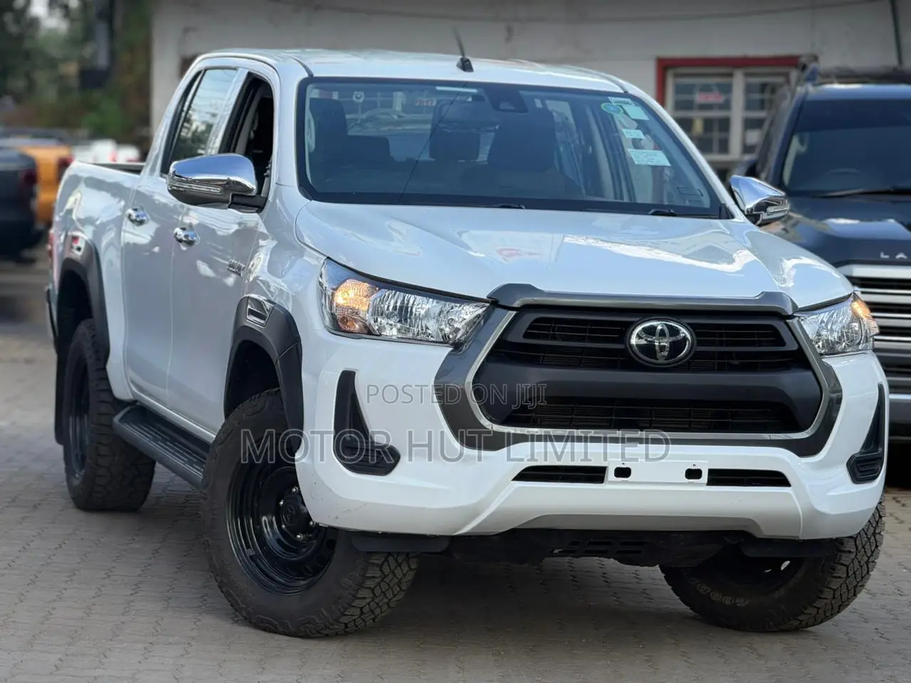 Toyota Hilux Revo Double Cab Deisel 2.4 AWD 2021 White