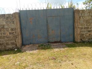 80 by 40 Plot (With Perimeter Wall) - main view