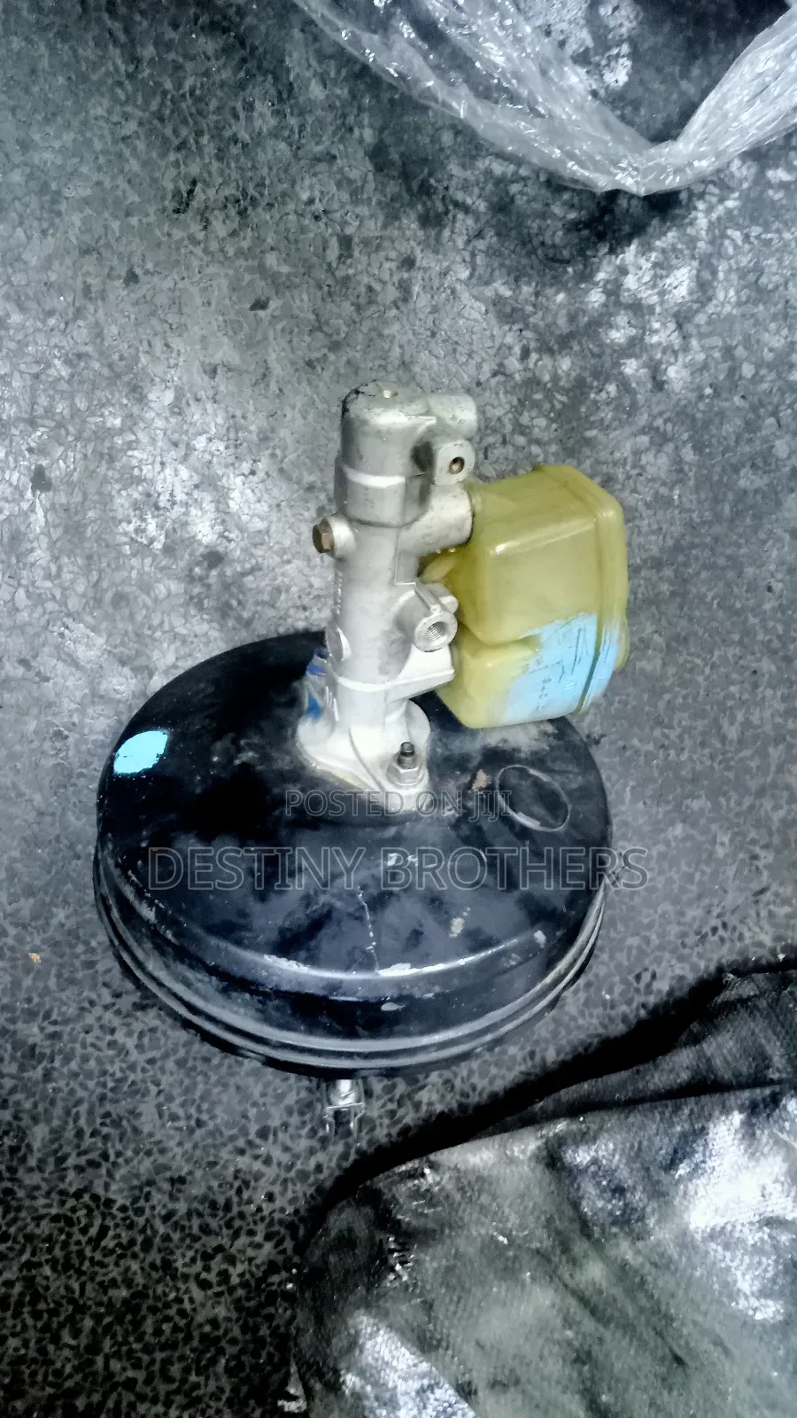 Brake Booster Land Cruiser 79