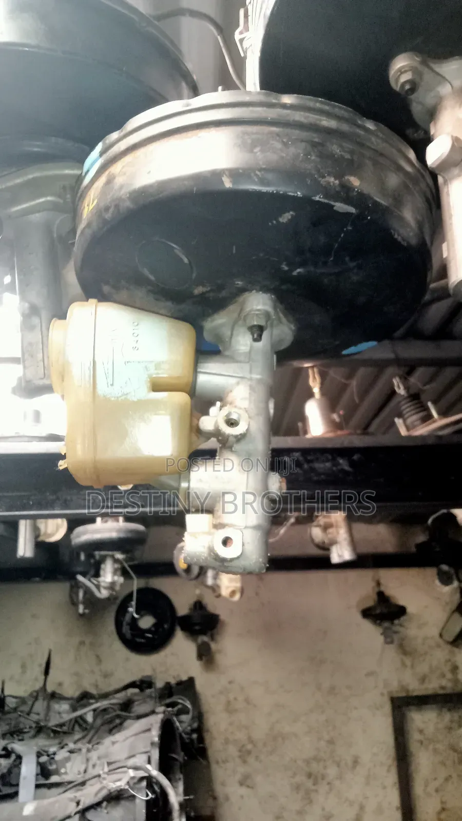 Brake Booster Land Cruiser 79