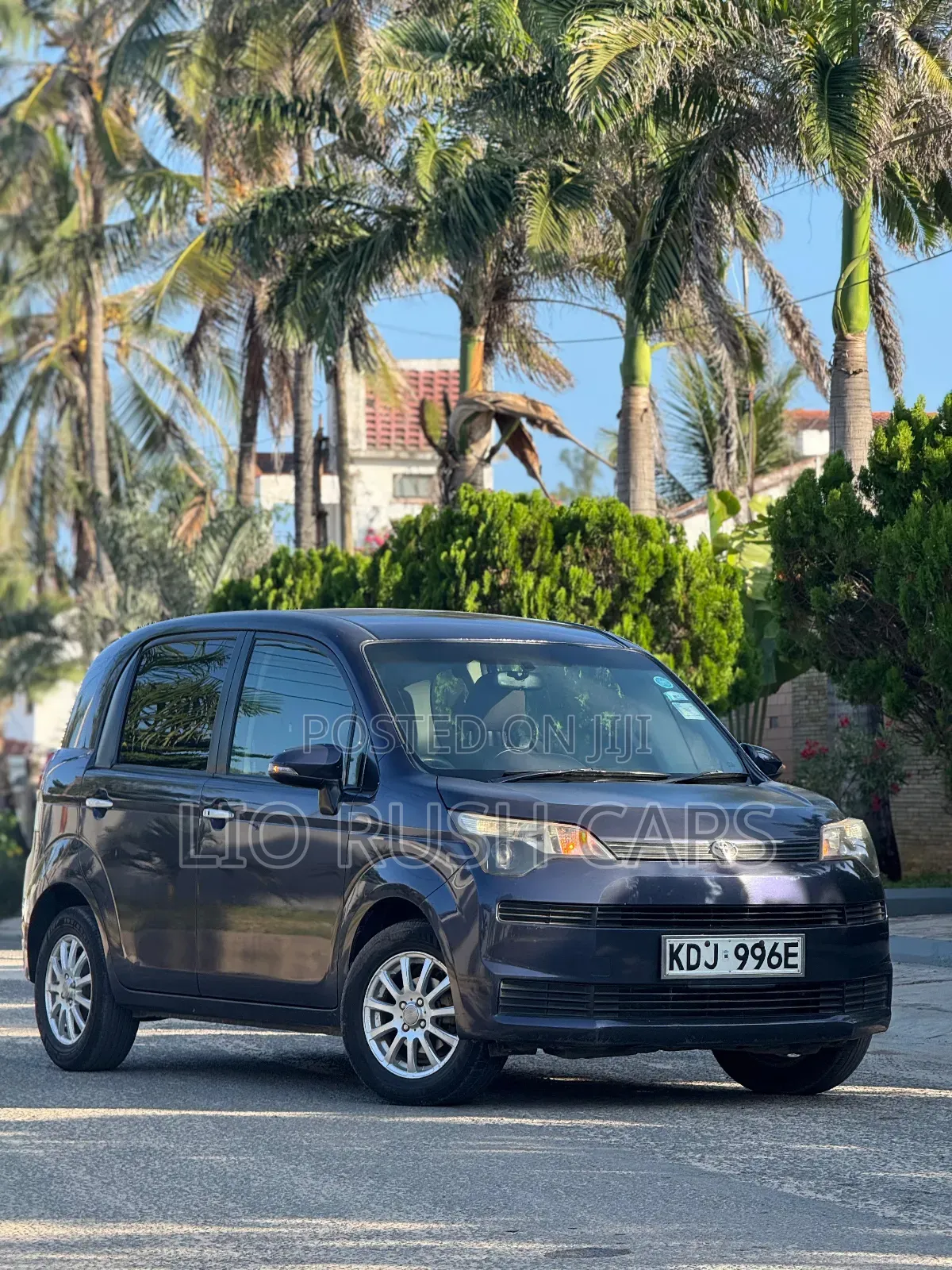 Toyota Spade 2015 Gray