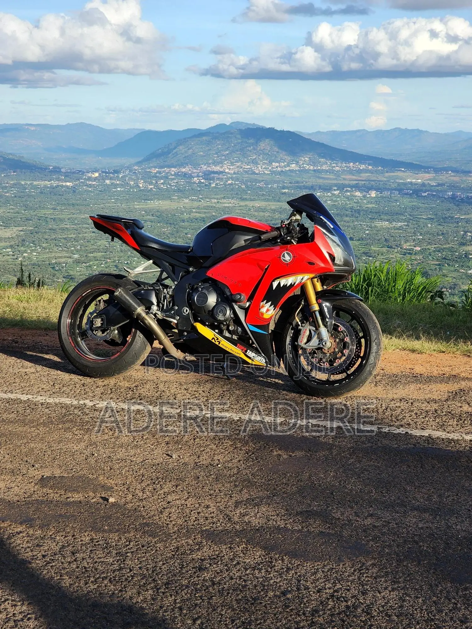 Honda CBR 2012 Red