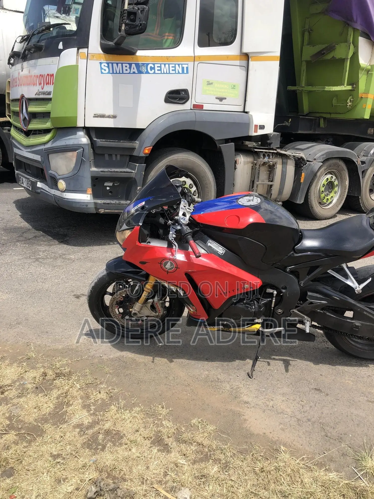 Honda CBR 2012 Red