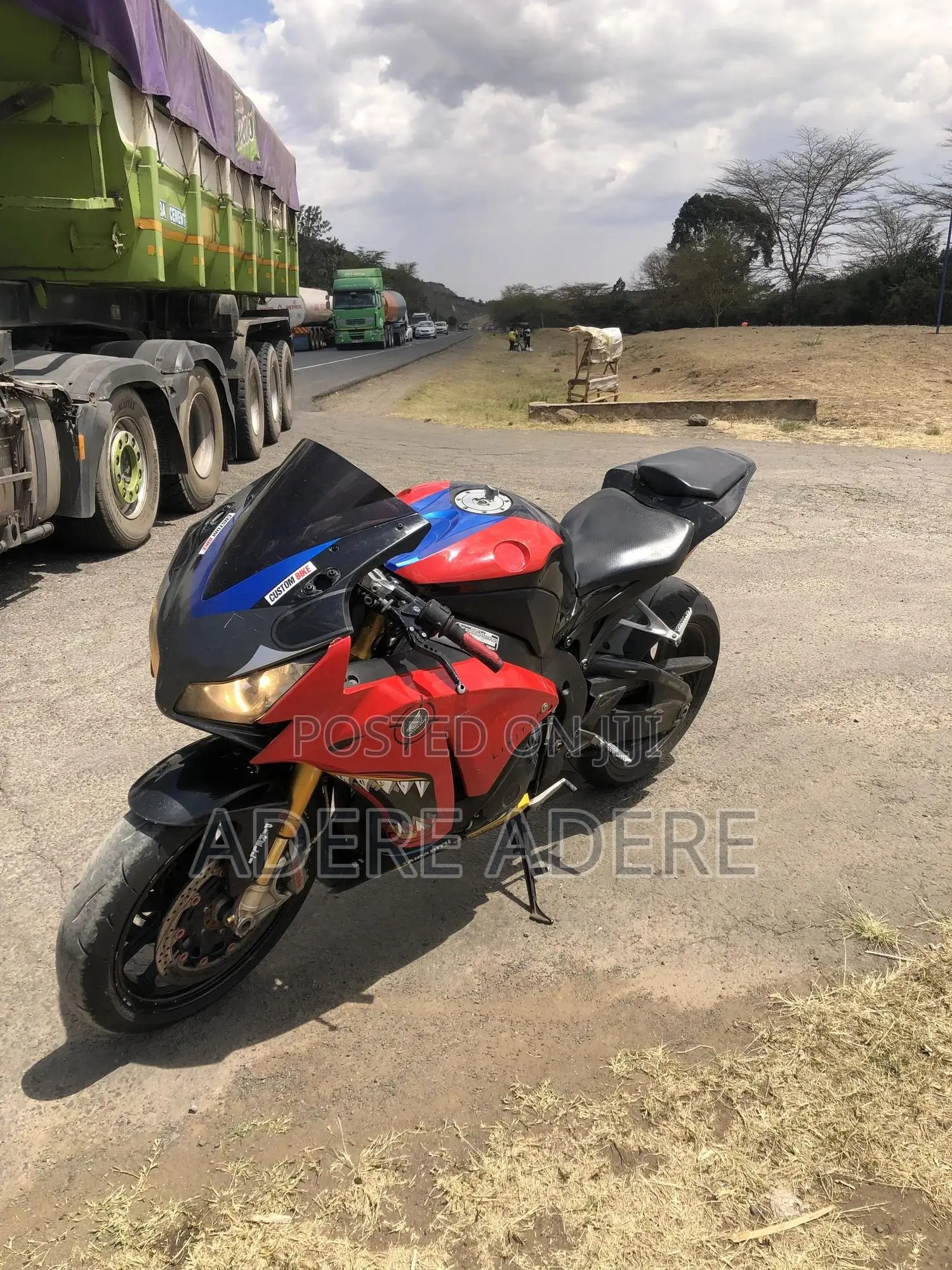 Honda CBR 2012 Red