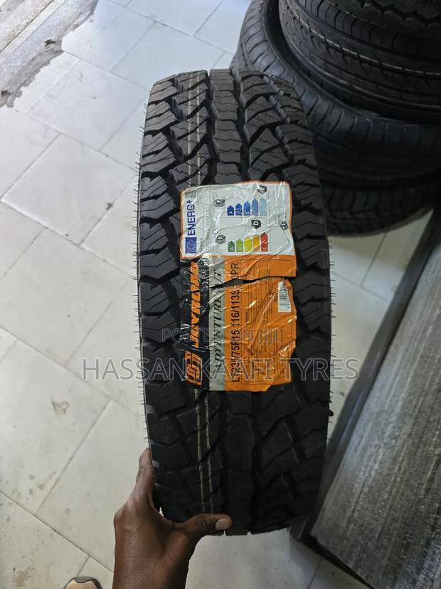 235/75r15 Joyroad Tyre (10pr)