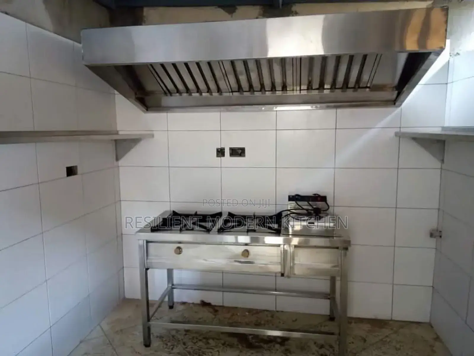 Commercial 2 Burner Gas Cooker With Fryer and Kitchen Hood