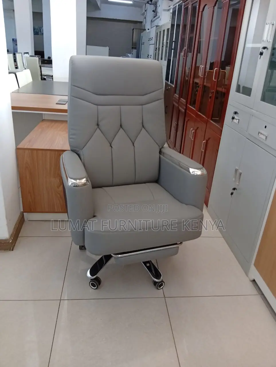 Executive Director Chair With Footrest