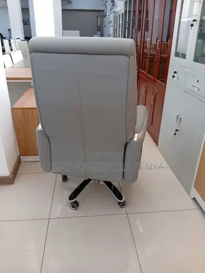 Executive Director Chair With Footrest
