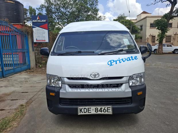 Toyota HiAce 2015 White - thumbnail 3