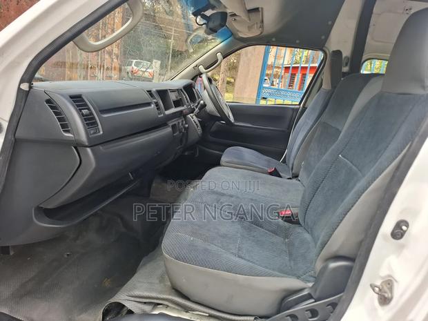 Toyota HiAce 2015 White - thumbnail 8