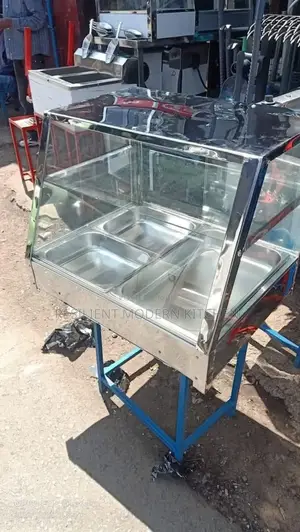 Locally Made Chips Warmer Display