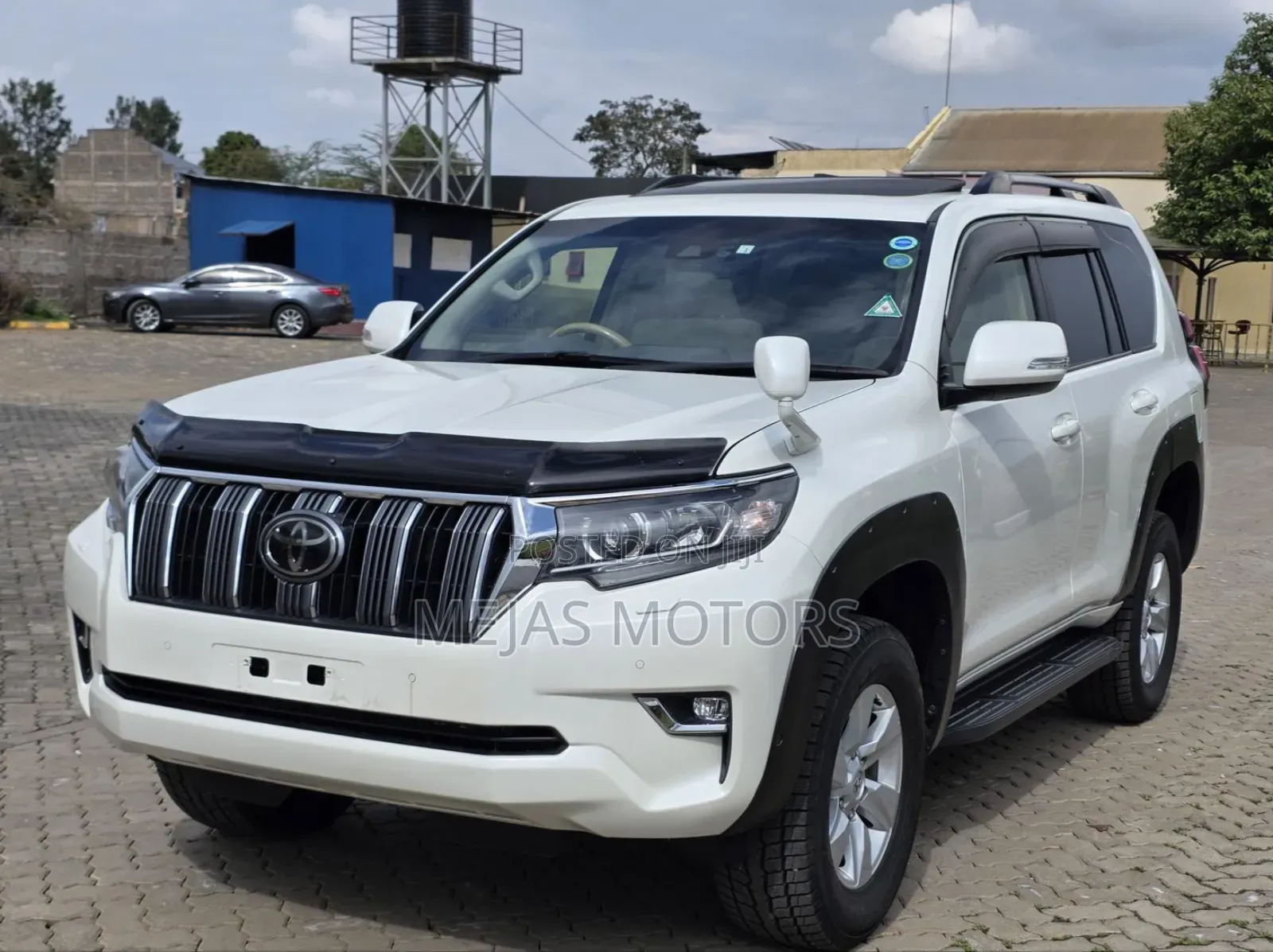 Toyota Land Cruiser Prado 2018 White