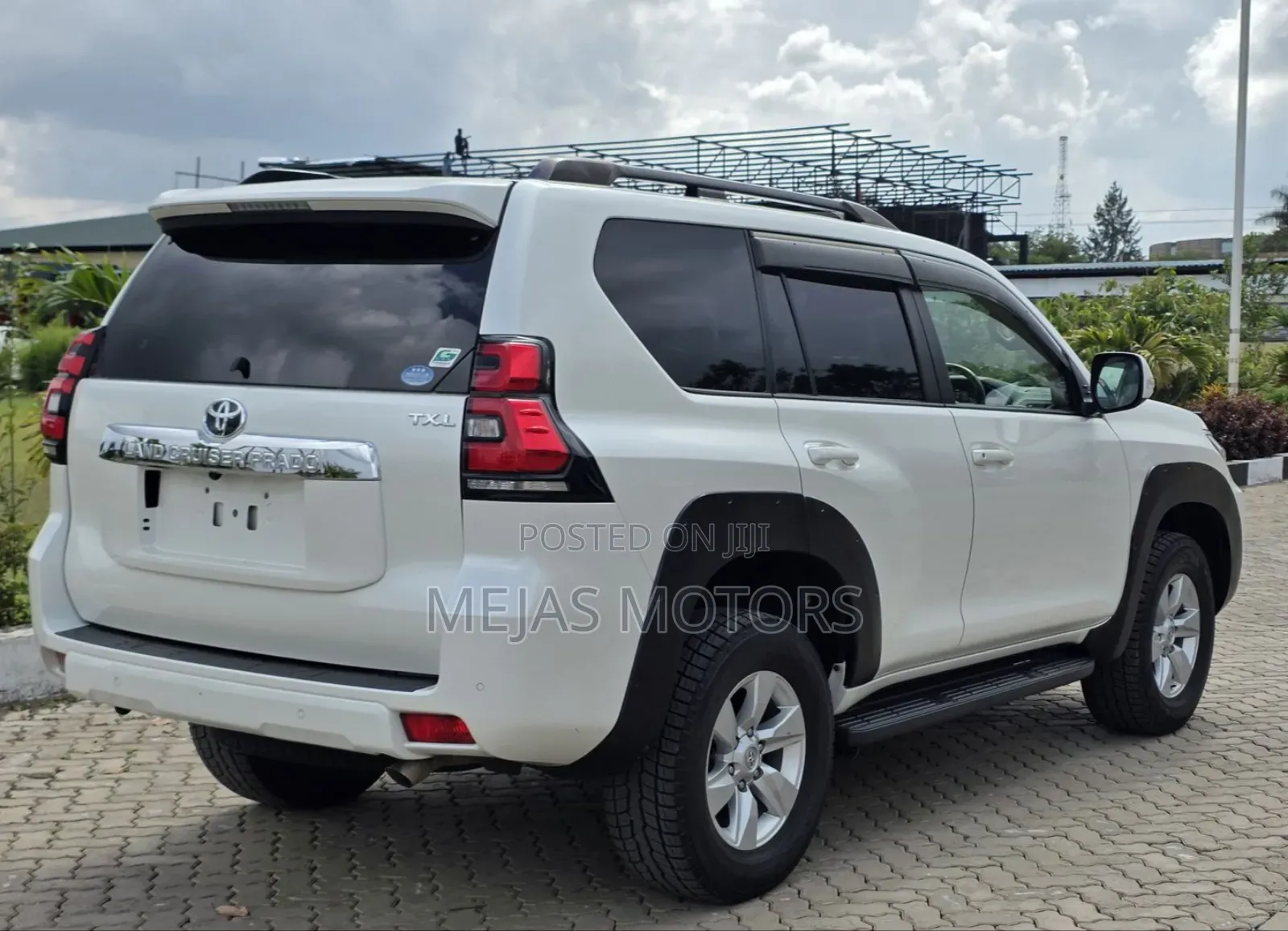 Toyota Land Cruiser Prado 2018 White