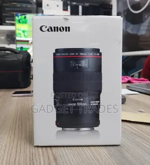 Canon Ef 100mm F/2.8l Macro Is Usm Lens