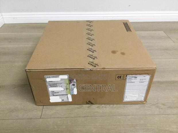 Cisco C9300l-48p-4g-E Catalyst 48-Port Poe Network Switch - thumbnail 3