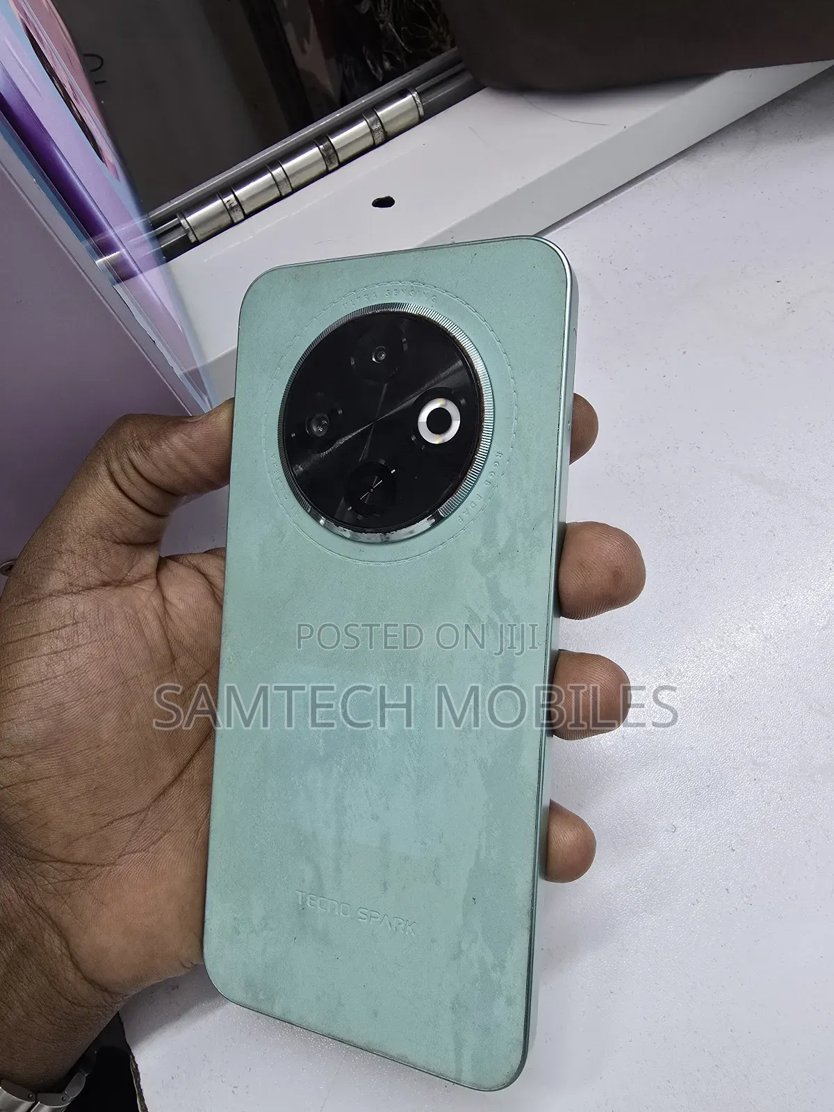 Tecno Spark 30C 128 GB Silver
