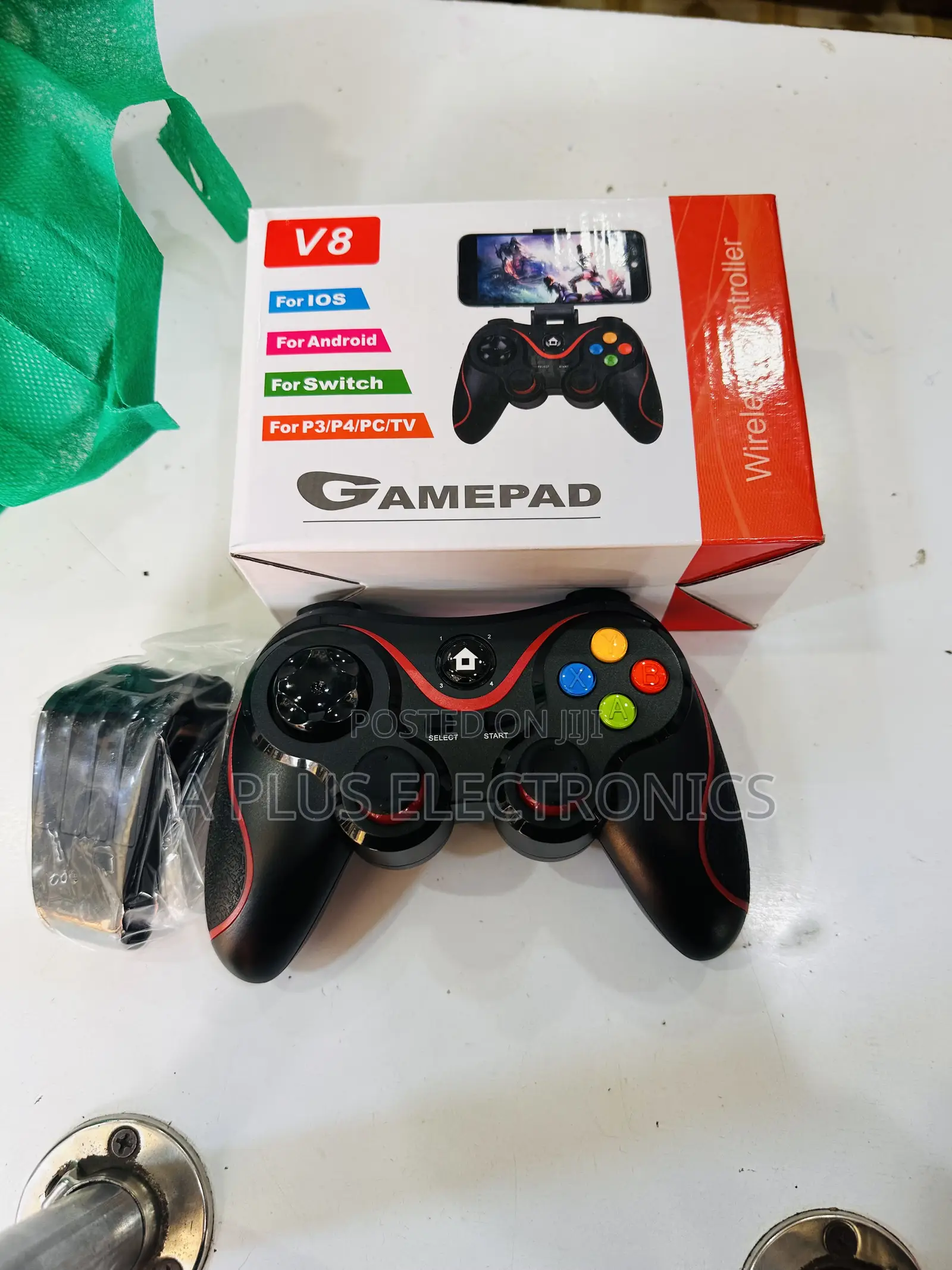V8 Wireless Gamepad – Universal Android/Pc Controller