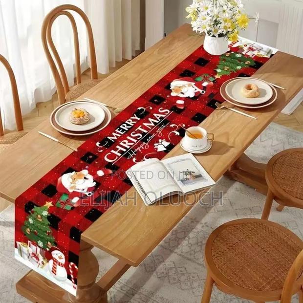 Christmas Themed Table Runner - thumbnail 2