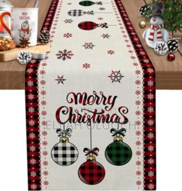 Christmas Themed Table Runner - thumbnail 4