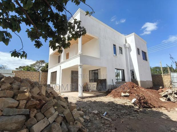 4bdrm Maisonette in Gated Estate, Ngong for sale