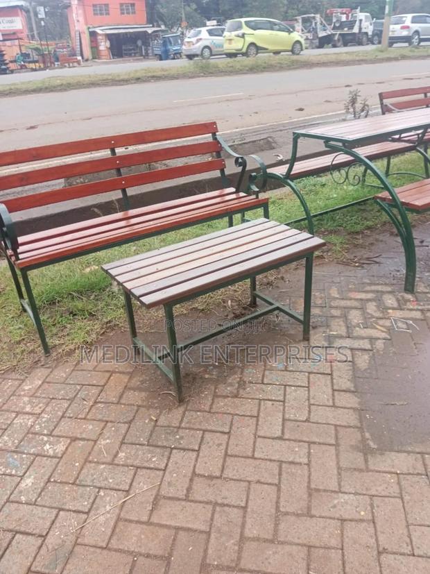 Garden Outdoor Bench and a Table