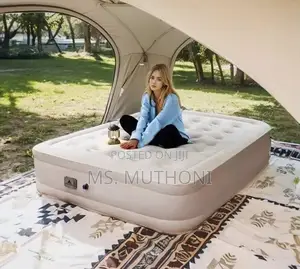 Inflatable Air Bed Mattress With A Built-in Pump 2 Pillows
