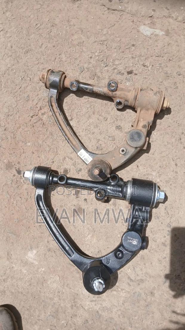 Lower and Upper Arm Matatu 7l Available - thumbnail 3