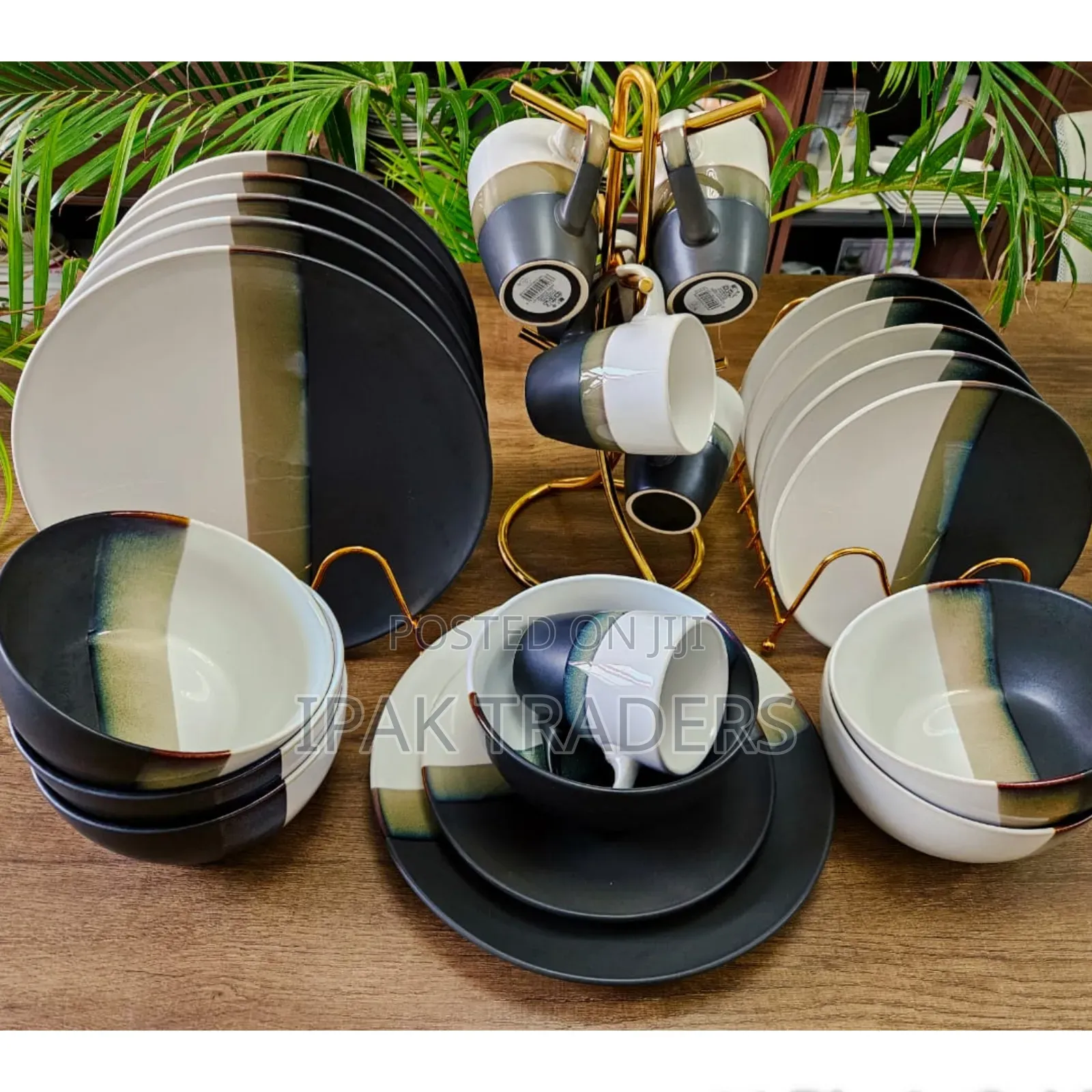 !! 24pc Unique Ceramic Dinner Set