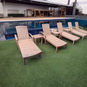 Woven Beach Front Sunbeds /Poolside