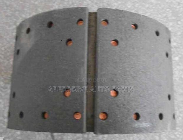 Hino 700 Rear Brake Shoe - thumbnail 2