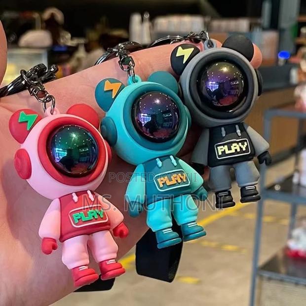 Play Bear / Top One Mask Astronaut Keychain, - main view