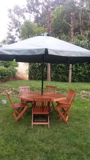 Mahogany Foldable Chairs 6 6-Seater Umbrella Shades